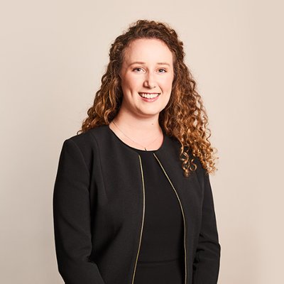 Profile Picture of Julia Queen (@JuliaQueen10) on Twitter