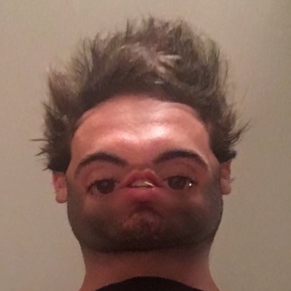 Profile Picture of Mark Webber (@cybercrook) on Poshmark