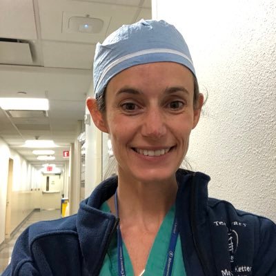 Profile Picture of Kara Long (@KaraLongRoche) on Twitter