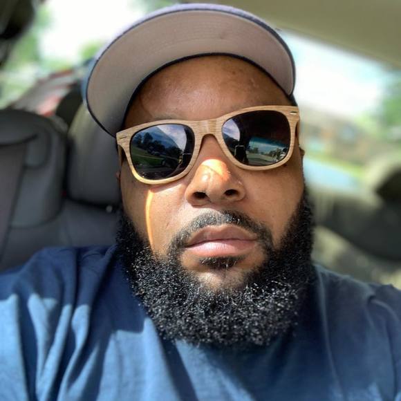 Profile Picture of Tony Adams (@scarface86) on Poshmark