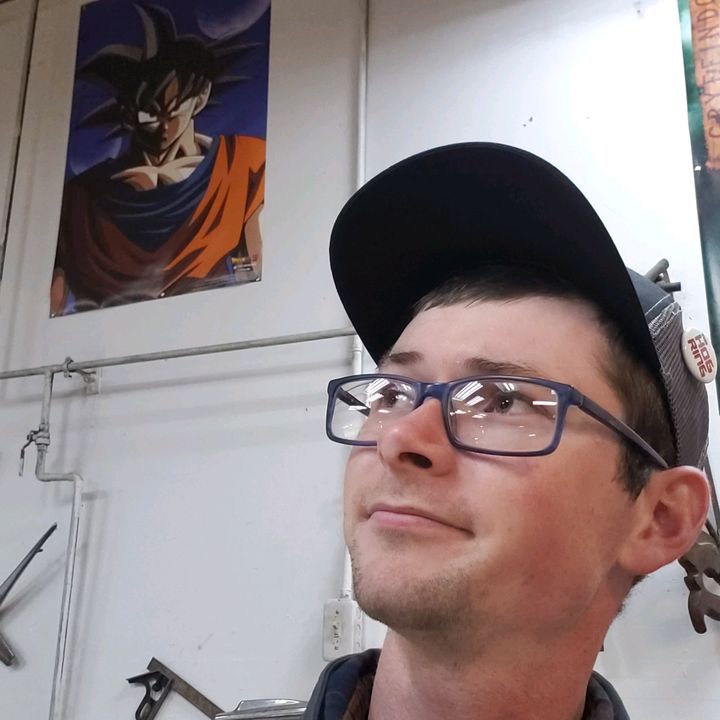 Profile Picture of Derek Warren (@derekwarren42) on Tiktok