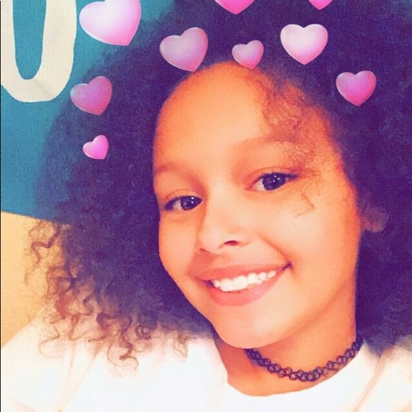 Profile Picture of Danielle Macon (@danielle_macon) on Poshmark