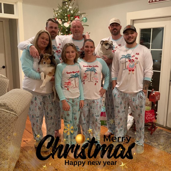 Hope Epton - Poshmark Profile Picture of Hope Epton (@sportymomme) on Poshmark