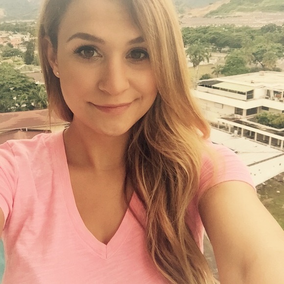 Kristina Mancaruso - Poshmark Profile Picture of Kristina Mancaruso (@kristinam0110) on Poshmark