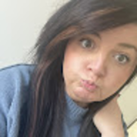 Profile Picture of Tracy Vandivier (@tracy_vandivier) on Poshmark