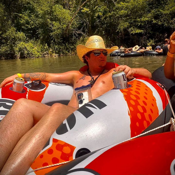 Profile Picture of Clay Ross (@clayton_ross40_) on Tiktok