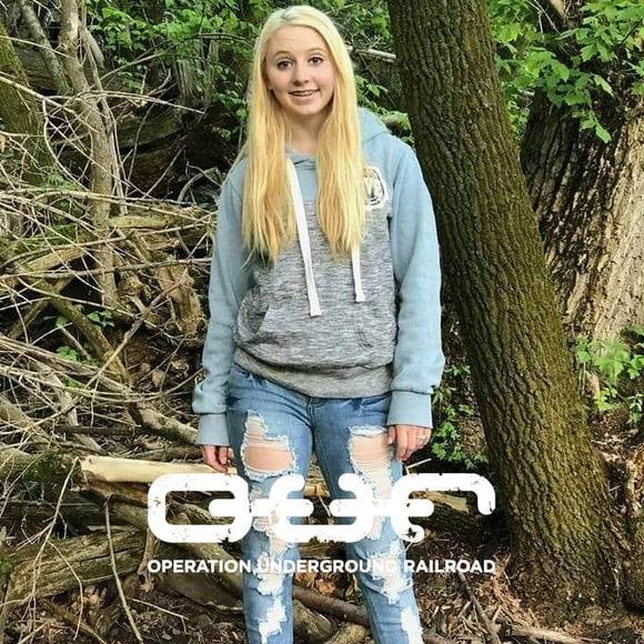 Profile Picture of Katelyn Baum (@dancer_30) on Poshmark