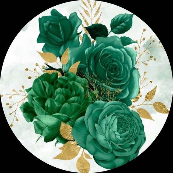 Profile Picture of Emerald Wardrobe (@emeraldwardrobe) on Poshmark