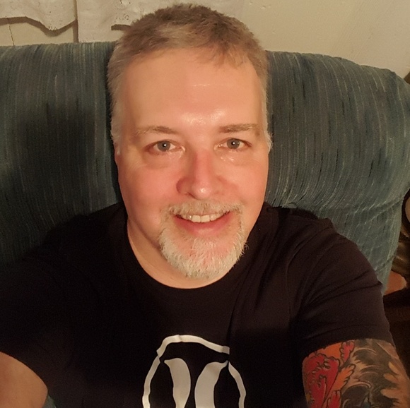 Profile Picture of James Vencill (@jimvencill) on Poshmark