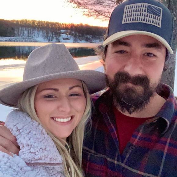 Profile Picture of Kelsea Feldmeyer (@kelsbrooke91) on Poshmark