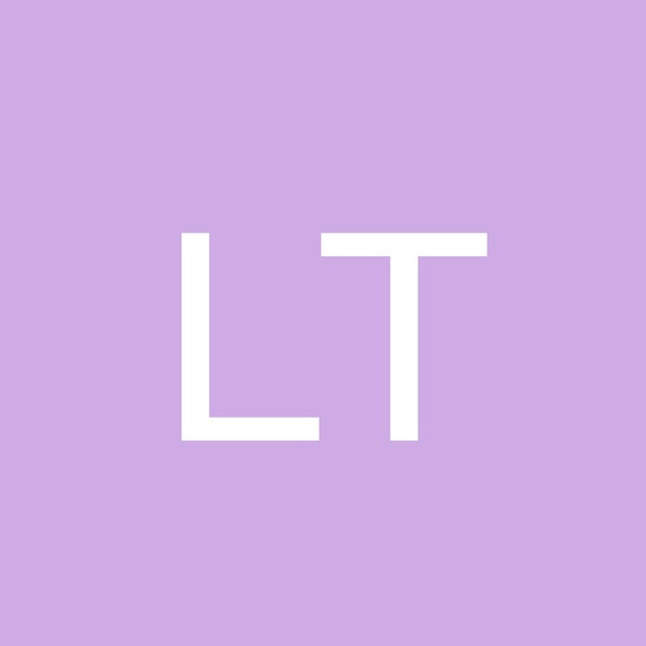 Profile Picture of Linda Tumilty (@lindatumilty) on Poshmark