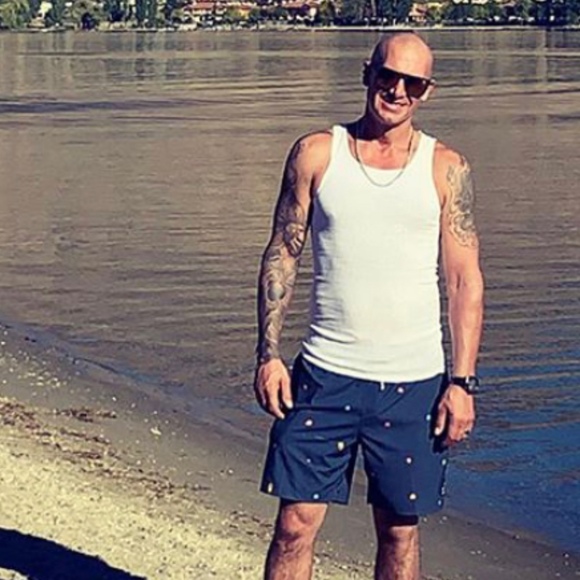 Profile Picture of Stephen Cote (@crazycote) on Poshmark