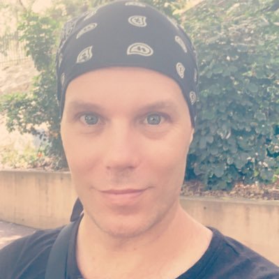 Profile Picture of James Michael Kerr (@JamesMichaelKer) on Twitter