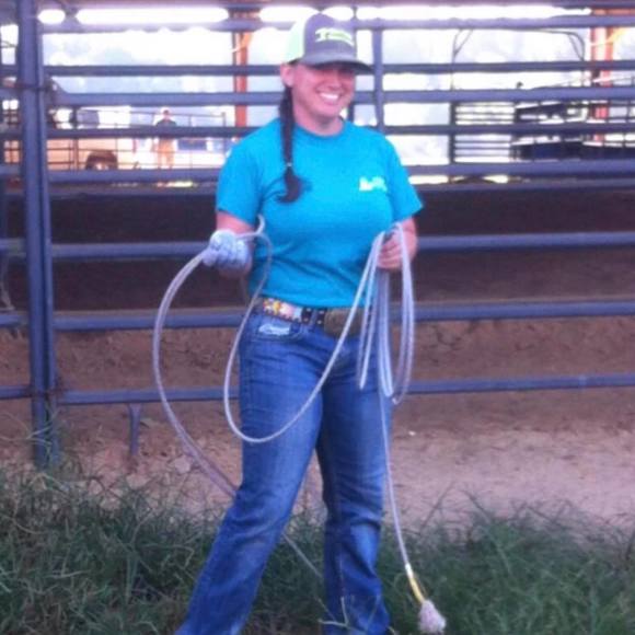 Profile Picture of Leslie sonnier Scott hester (@cruelgirllll) on Poshmark