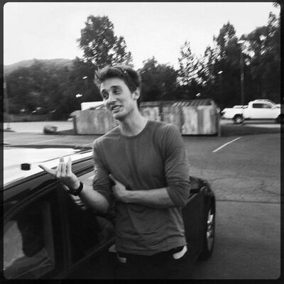 Profile Picture of Drew Dougherty (@stagandstars) on Twitter