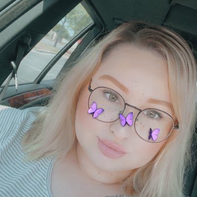 Profile Photo of Sydney (@sydneyharkins10) on Twitter