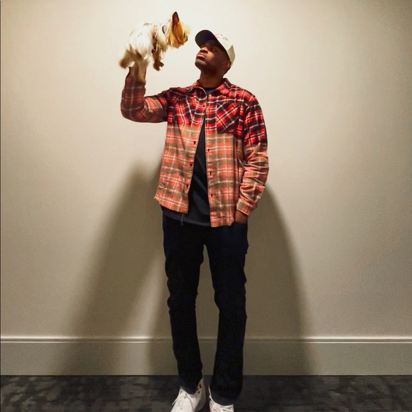 Profile Picture of Terence Mitchell (@terencemitch533) on Poshmark