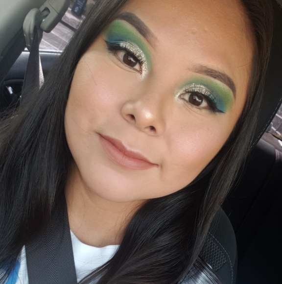 Krystal Tunney - Poshmark Profile Picture of Krystal Tunney (@tunneyk) on Poshmark