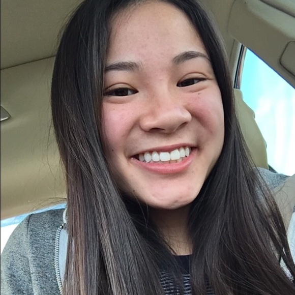 Profile Picture of Michelle Duong (@duongmichelle) on Poshmark