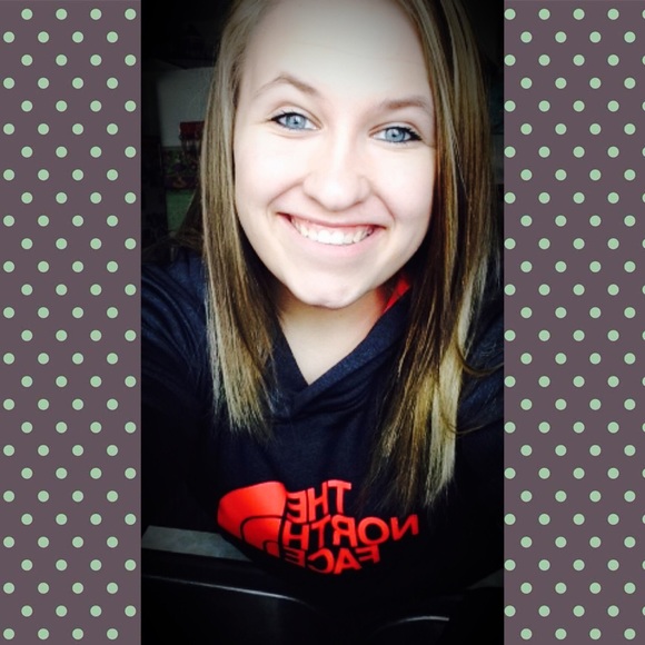 Profile Picture of Bethany Gilseth (@bethanymontez) on Poshmark
