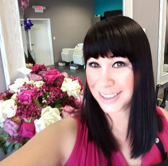 Profile Picture of Liz Pivarnick (@hairplay915) on Poshmark