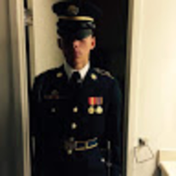 Profile Picture of Caleb Gregory (@calebgregory95) on Poshmark