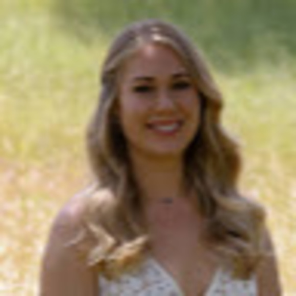 Sonja Selvig - Poshmark Profile Picture of Sonja Selvig (@sonjaselvig) on Poshmark