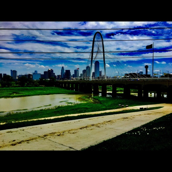 Profile Picture of Luis Cuenca (@cu3nca) on Poshmark