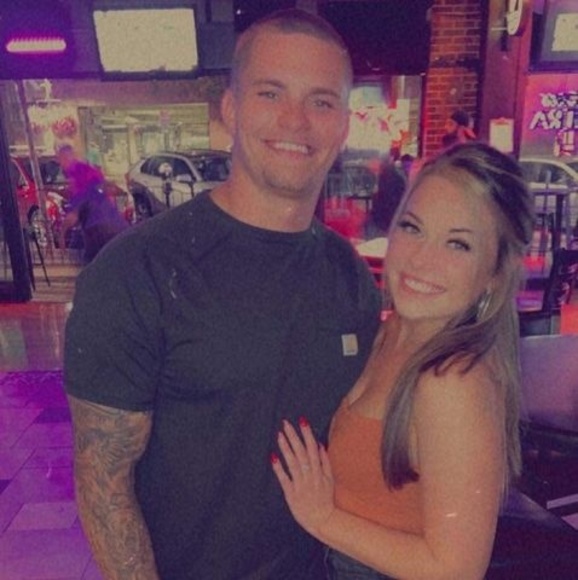 Profile Picture of Corey Summers (@summerscorey123) on Poshmark