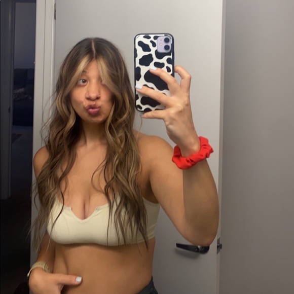 Profile Picture of Erin Shibley (@erin_shibley) on Poshmark