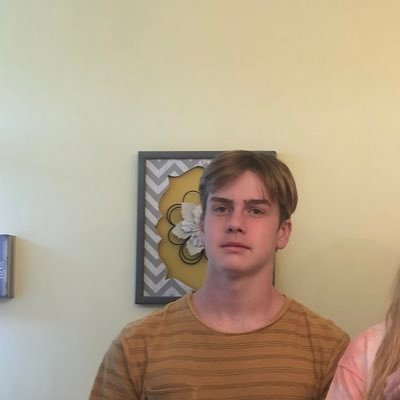 Profile Picture of Andrew Sarnowski (@SarnowskiAndrew) on Twitter