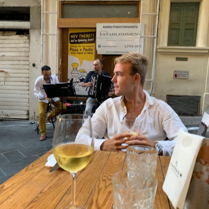 Profile Picture of albinholmgren (@albinholmgreen) on Tiktok