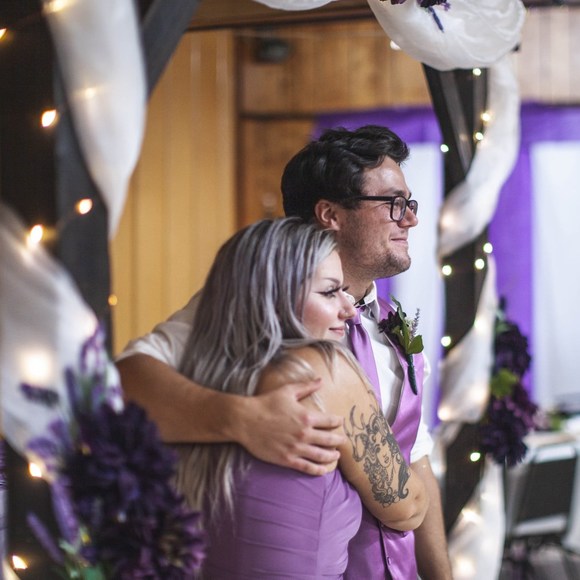 Profile Picture of Angel Wolfe (@varium) on Poshmark