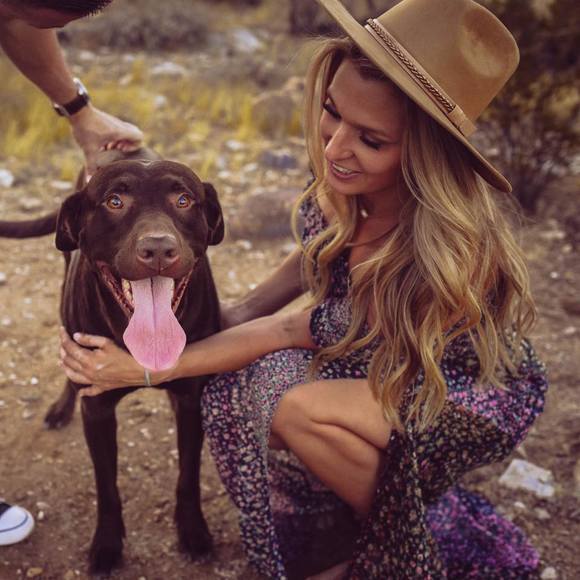 Profile Picture of Kylie Caflisch (@kcaflisch) on Poshmark