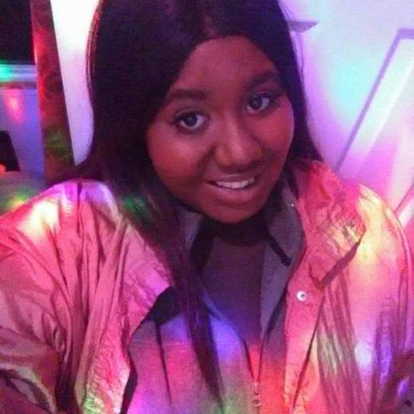 Profile Picture of Jeanine Grant (@jeaninegrant38) on Poshmark