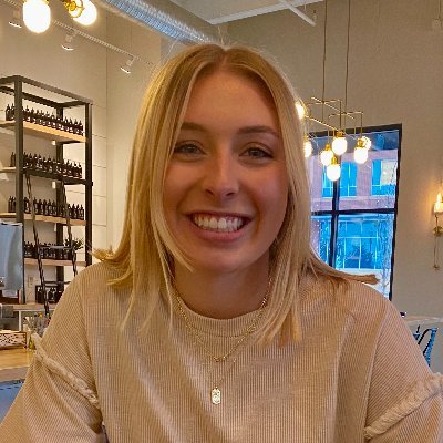 Profile Picture of Olivia Maple (@OliviaMaple6) on Twitter