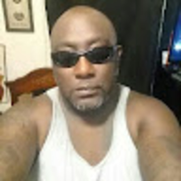 Profile Picture of Kevin Cameron (@neviknoremac09) on Poshmark