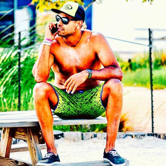 Profile Picture of Mark Moreno (@markmoreno723) on Poshmark