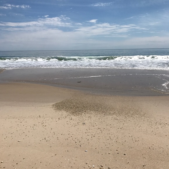 Profile Picture of Jennifer Kentoffio (@jenniferken) on Poshmark