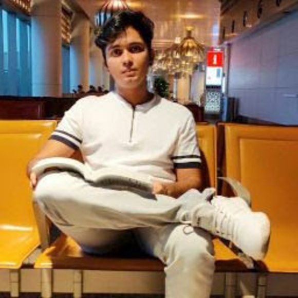 Profile Picture of Nikhil Singh (@nikhilsingh956) on Poshmark