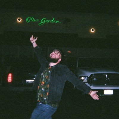 Profile Picture of Jon Mull (@Electric_Waffle) on Twitter