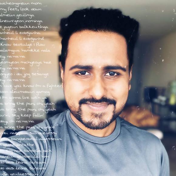 Profile Picture of Gaurav Kashyap (@kashyagv) on Poshmark