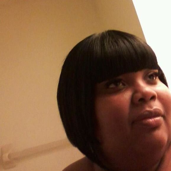 Profile Picture of Kim George (@kimmyg46) on Poshmark