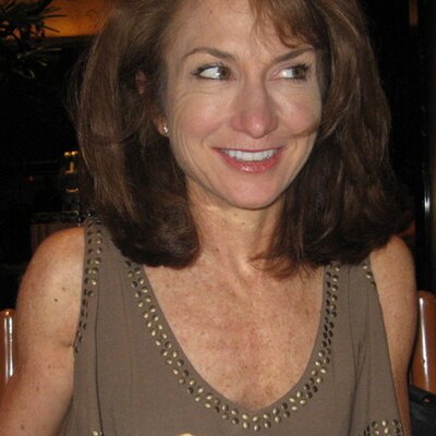 Profile Picture of Diane Goetz (@dagoetz) on Twitter