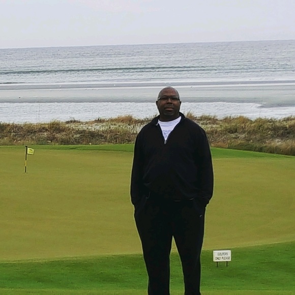 Profile Picture of Ronald Alexander (@ralexander46) on Poshmark