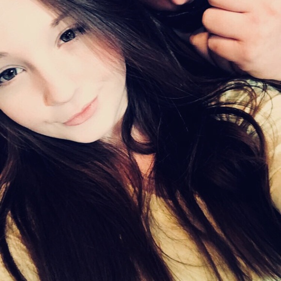 Angel Coslow - Poshmark Profile Picture of Angel Coslow (@angelcoslow123) on Poshmark