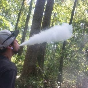 Profile Picture of Aaron Furr (@af_vapes) on Twitter