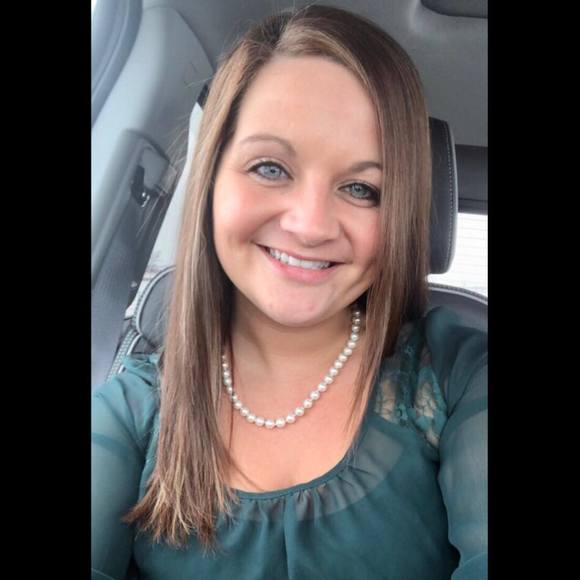 Profile Picture of Briana Bitterman (@bbitterman) on Poshmark