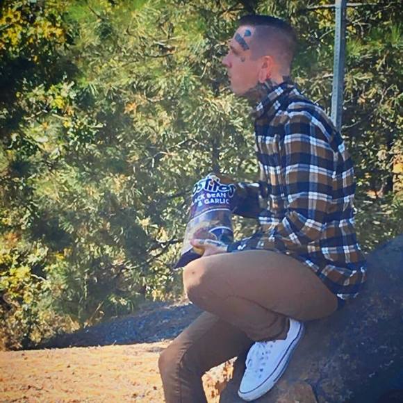 Profile Picture of James Currier (@jameslcurrier) on Poshmark