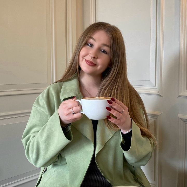 Profile Picture of   holly t (@xhollytownsend)... (@xhollytownsend) on Tiktok